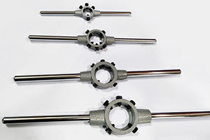 津连通-板牙的应用与使用方法|螺纹加工工具技巧